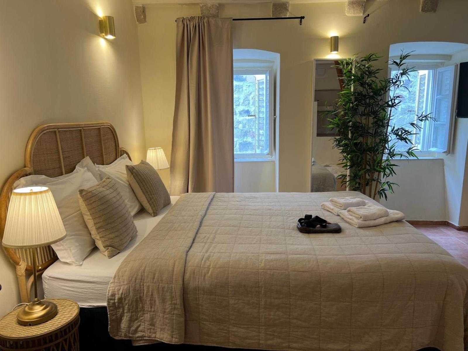 Old Town Apartment