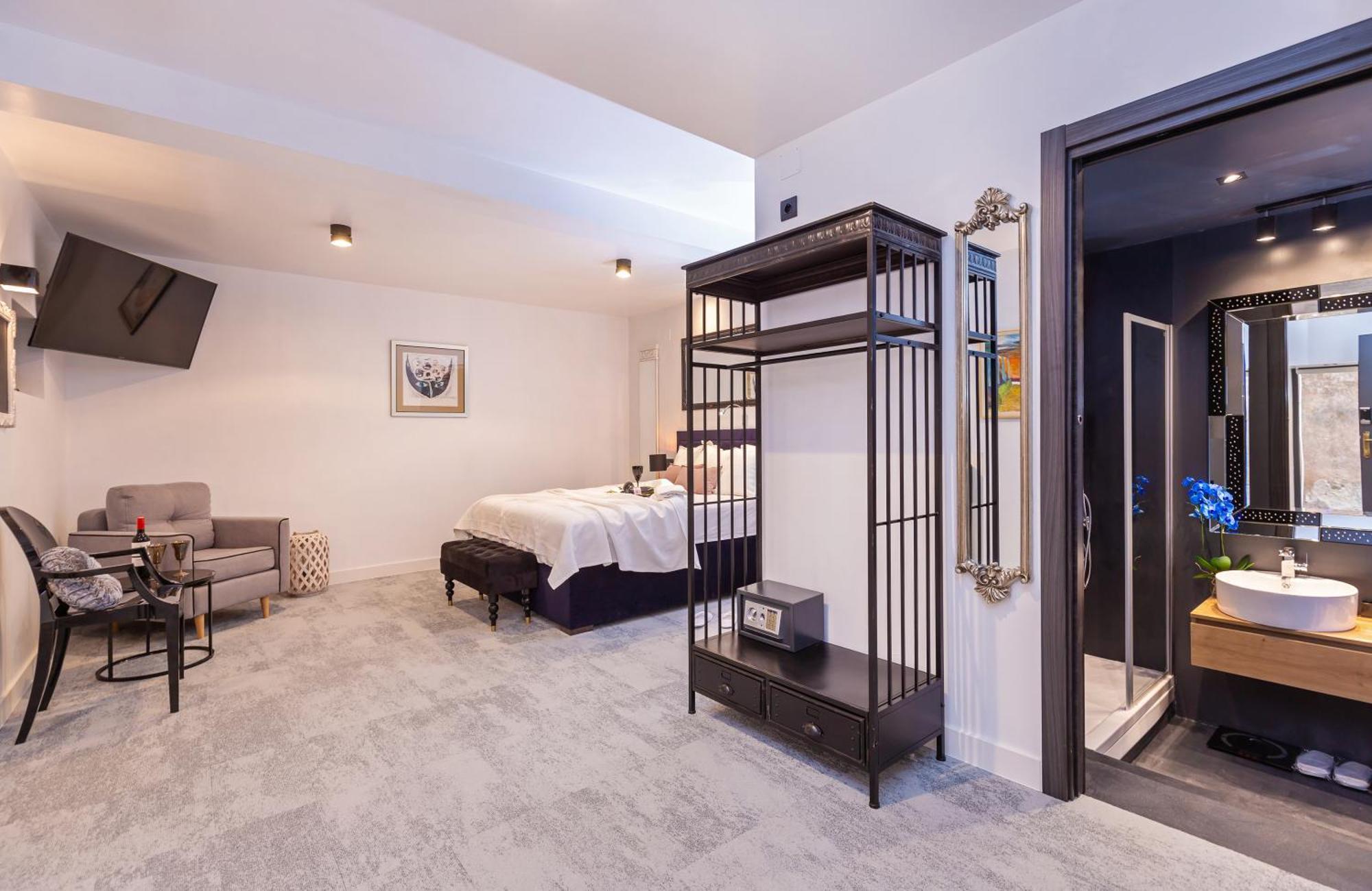 Old Town Apartment
